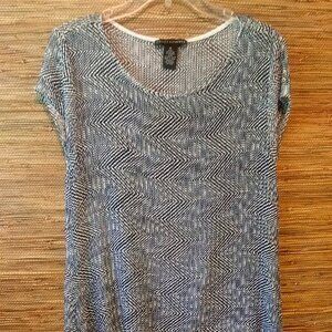 Grace Elements Black and White Lightweight Sweater Tunic – Size XL